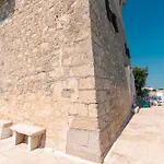 Apartamento Guesthost - Torre Della Guardia *