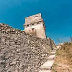 Guesthost - Torre Della Guardia