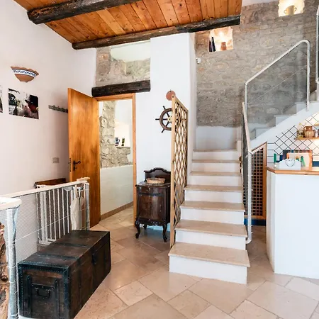 Torre Della Guardia Apartment *